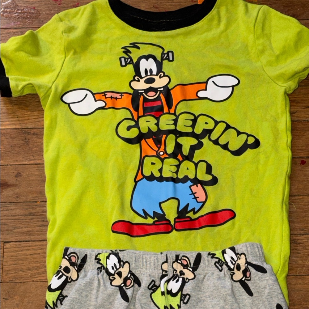 Disney Goofy 'Creepin' It Real' Lime & Gray Kids Pajama Set - Picture 2 of 4
